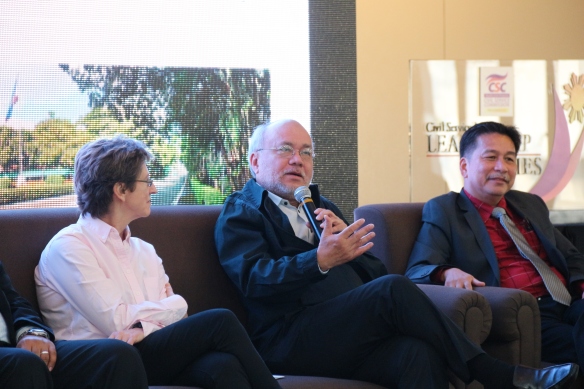 Investors in People Philippines CEO Gerry Plana (center) shares nuggets of wisdom about leading a learning organization.